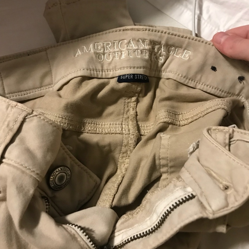 Brand new American eagle khaki jeggings.